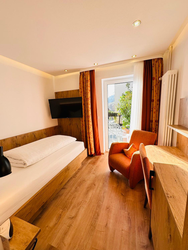 Bedroom 3, Ringhotel Siegfriedbrunnen, Bergstraße