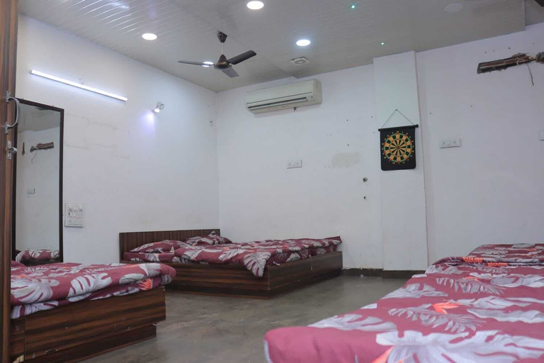 Bedroom 1, Madan Residency, Amritsar
