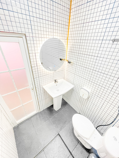 Bathroom 5, OsOs Pavilliun Yogyakarta, Yogyakarta