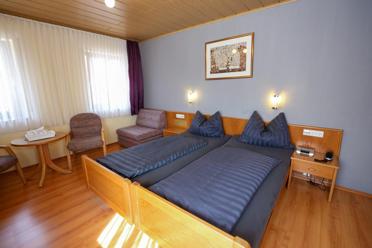 Bedroom 4, Hotel Kambeitz, Rastatt