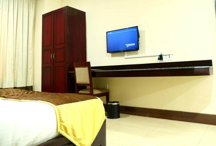 Bedroom 3, AVS Imperiaa Hotel - Karaikal, Karaikal