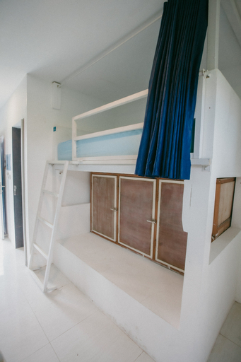 Bedroom 26
