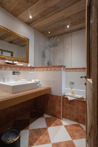 Bathroom 2