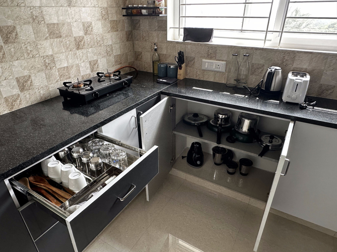 Others 5, Trinetra Homes 102, Bangalore
