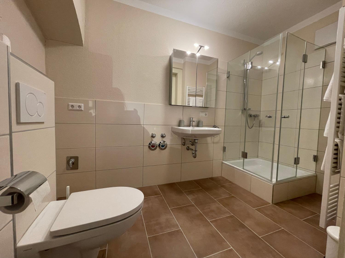 Bathroom 3, Boardinghouse Goethehaus, Heidelberg