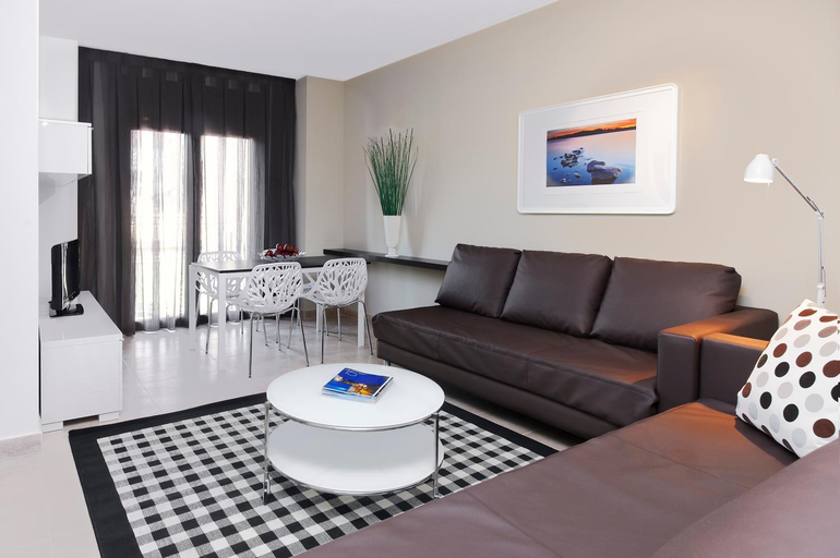 Others 5, Gran de Gràcia Apartments, Barcelona