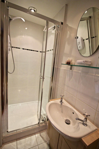 Bathroom 3, The Haven, Cumbria