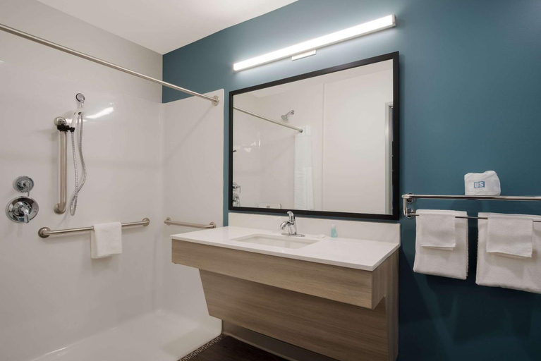 Bathroom 4, WoodSpring Suites Grand Rapids Kentwood, Kent