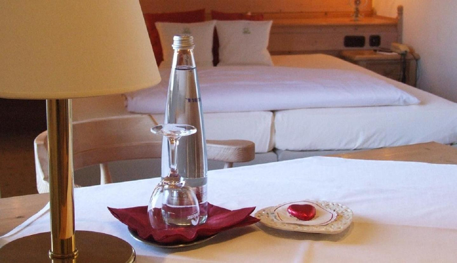 Bedroom, Hotel & Landgasthof Osterseen, Weilheim-Schongau