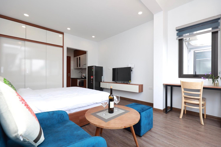 1, Cozy Studio Sunside Balcony Westlake, Tây Hồ