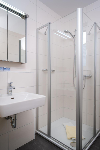Bathroom 4, Hotel Nora, Breisgau-Hochschwarzwald