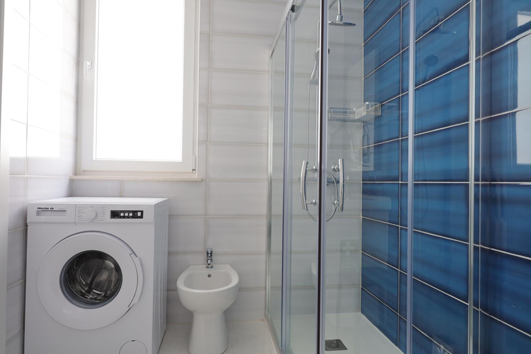 Bathroom 3, Apartment Ajuda Tagus River View, Lisbon