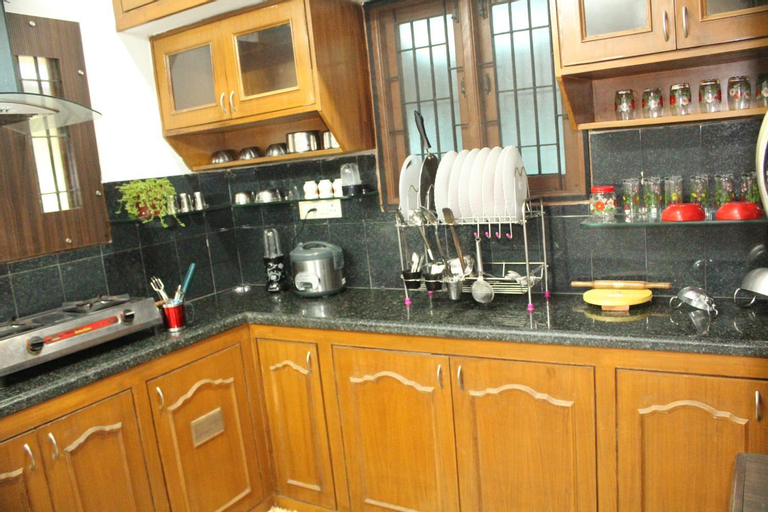 Dining Room 10