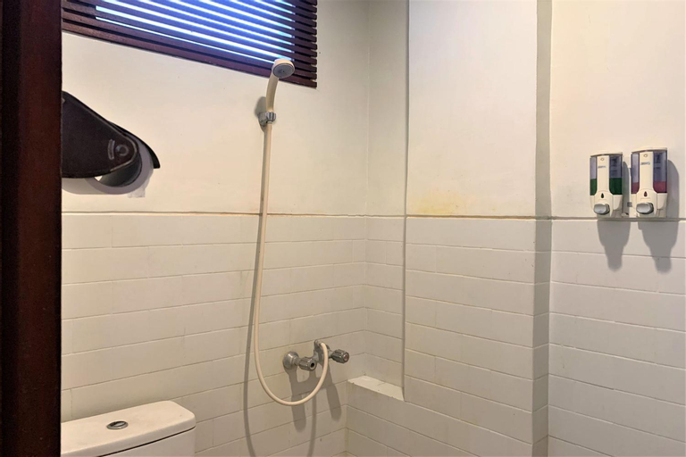 Bathroom 30