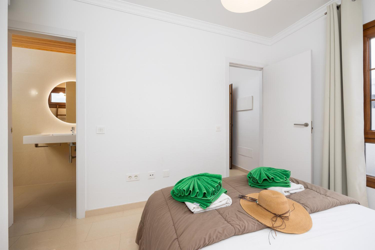 Others 3, Villa Saona, Las Palmas