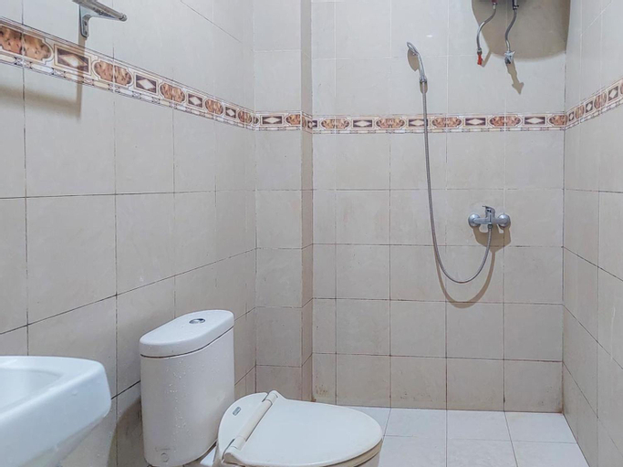 Bathroom 4