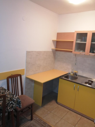 5, Apartment NAUM M