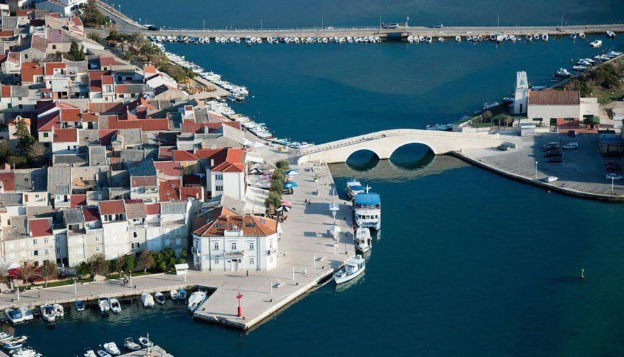 Others 4, Solaria apartments, Pag