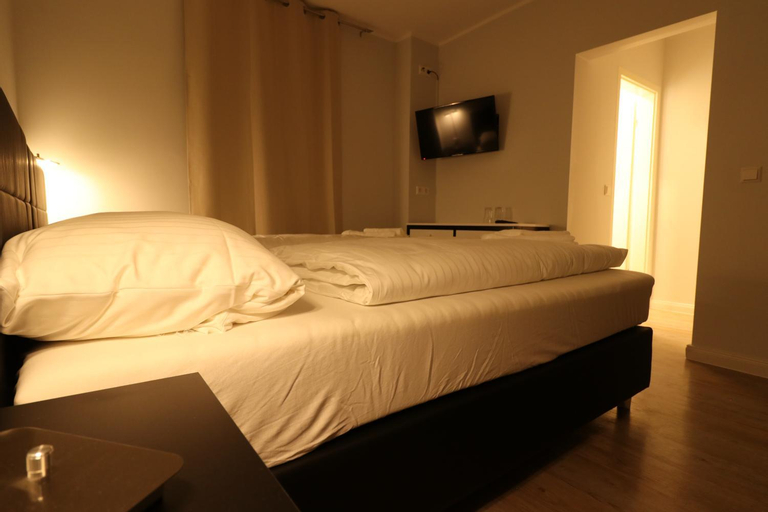 Bedroom 15