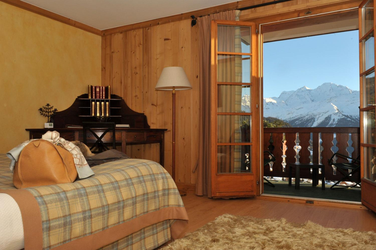 Bedroom 2, Chalet d'Adrien, Entremont