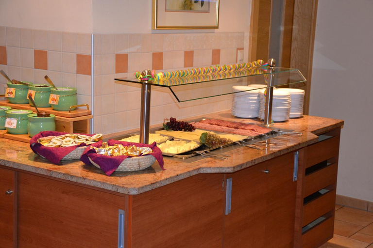 Food and beverages 5, Jugendpension Mullauerhof, Zell am See