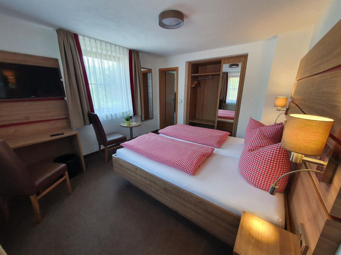 Bedroom 2, Gasthof Alte Schreinerei, Ansbach