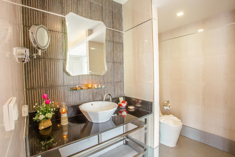 Bathroom 5