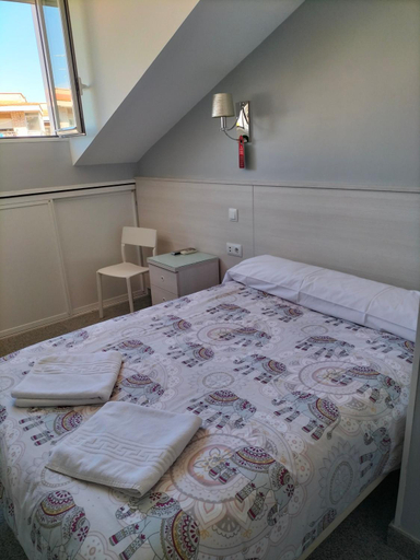 Others 4, Hostal San Pedro, Madrid