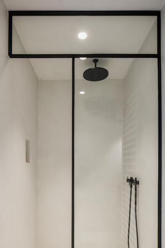Others 5, Etablo B&B, Antwerpen