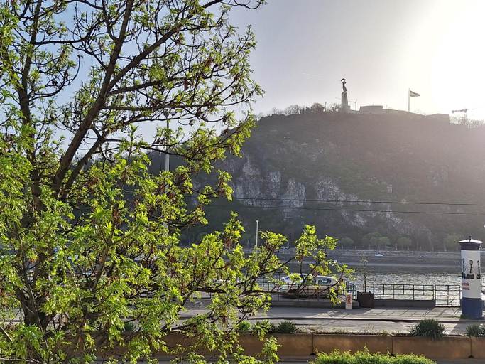 Others 3, Danube View Apartment, Budapesti