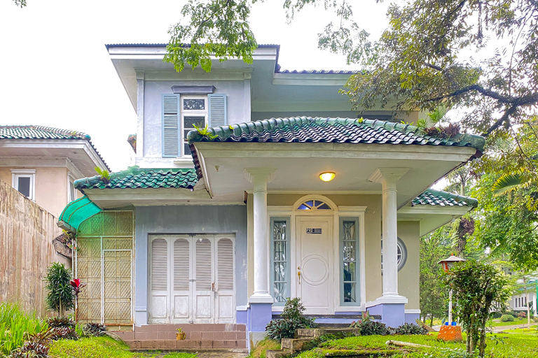 Exterior & Views 4, RedDoorz near Taman Bunga Nusantara 2, Cianjur