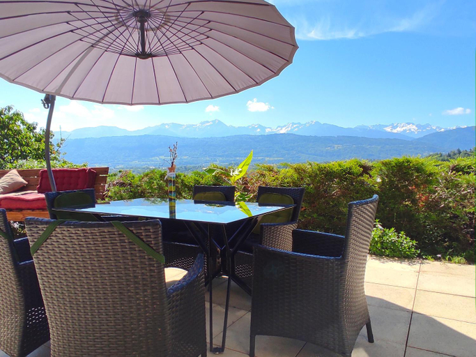 Others 5, Le Belvedere : chambres et table d'hotes, Savoie