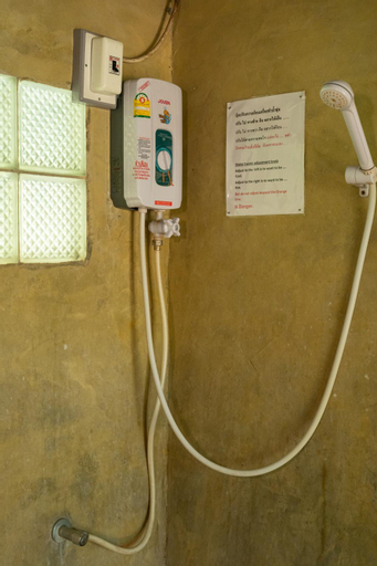 Bathroom 13