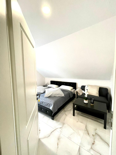 Bedroom 22
