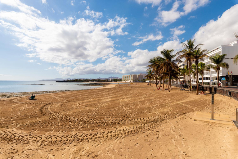 Others 5, Fee4Me: First Line Luxury Apartment, Las Palmas
