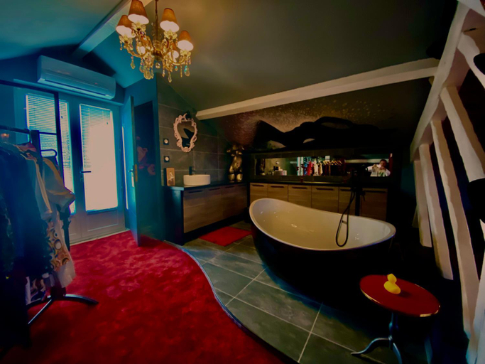 Love-Room Chic&Glam', Landes