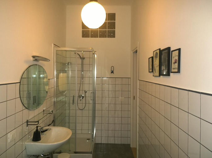 Bathroom 5, Affittacamere del viaggiatore, Ancona