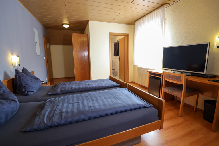 Bedroom 5, Hotel Kambeitz, Rastatt