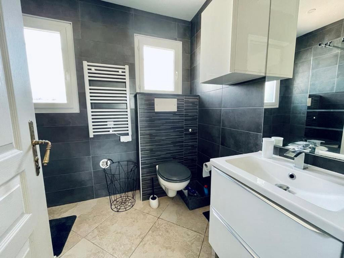 Bathroom, A GIOIA DI CAMPA, Corse-du-Sud