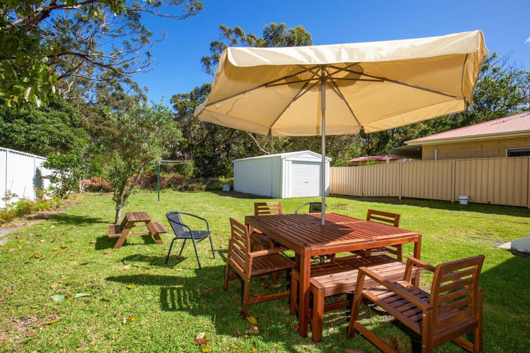 Callala Cottage 4 Mins Walk to Beach, Shoalhaven - Pt B