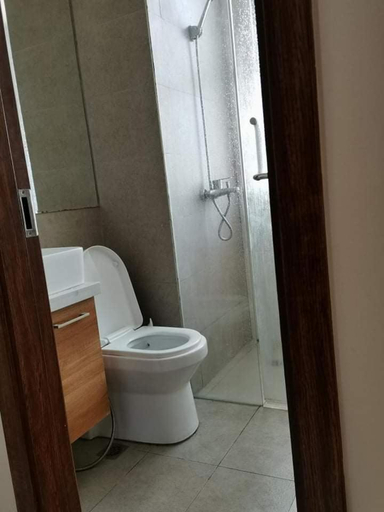 Bedroom 3, U607 Sunshine100 Netflix 65Inches Android TV 40MBPS Wifi Karaoke, Pasig City