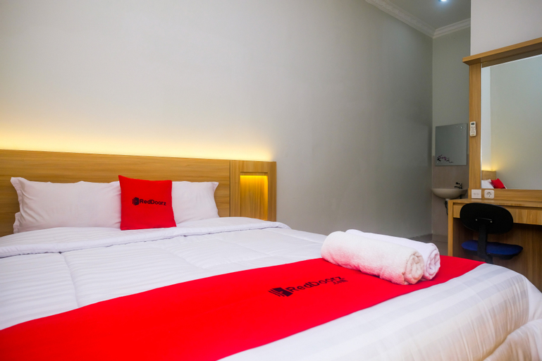 Bedroom 28
