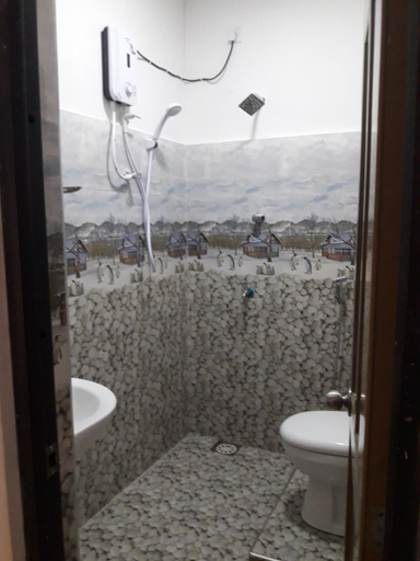 Bathroom 3, White Wall Hotel, Attanagalla