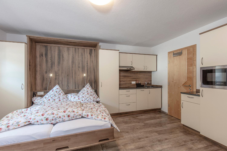 Bedroom 2, Apart Felsenhof, Imst