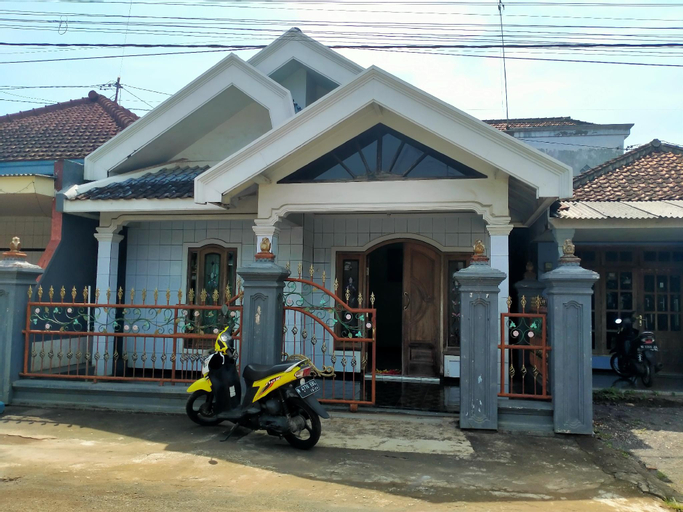 Dekaka Homestay 3, Malang