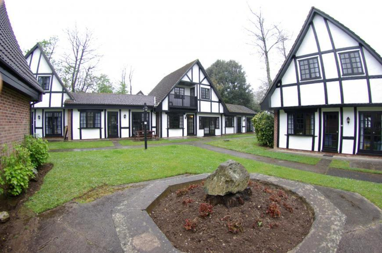 Others 5, Tolroy Manor Holiday Park, Cornwall