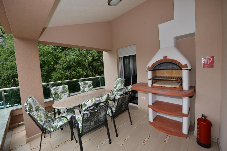 Others 4, Apartmani FAMILY, Sveti Filip i Jakov