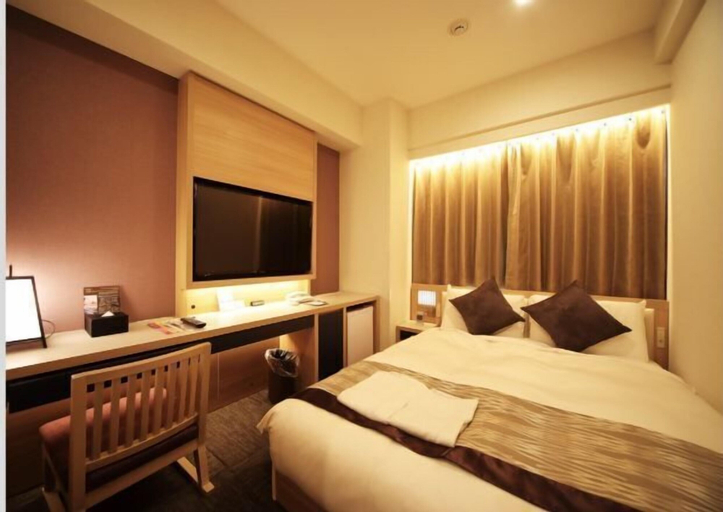 Bedroom 13