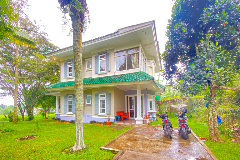 Exterior & Views 2, RedDoorz near Taman Bunga Nusantara 2, Cianjur