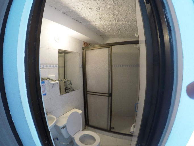 Bathroom 4, Sky Club Eco Hotel, Belén de Umbría